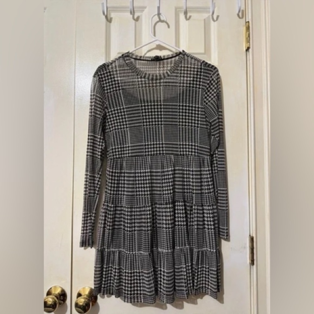 Lily Rose Black & White Houndstooth Tiered Mini Dress – Long Sleeve NWT